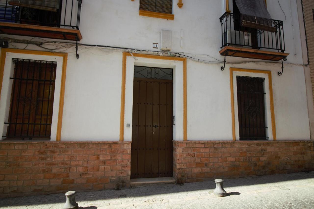 Apartamento Acogedor Y Equipado En El Centro De Sevilla Buitenkant foto